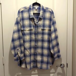 Old Navy Boyfriend Shirt Blue and Cream Plaid Button-Up Shirt Size 3x